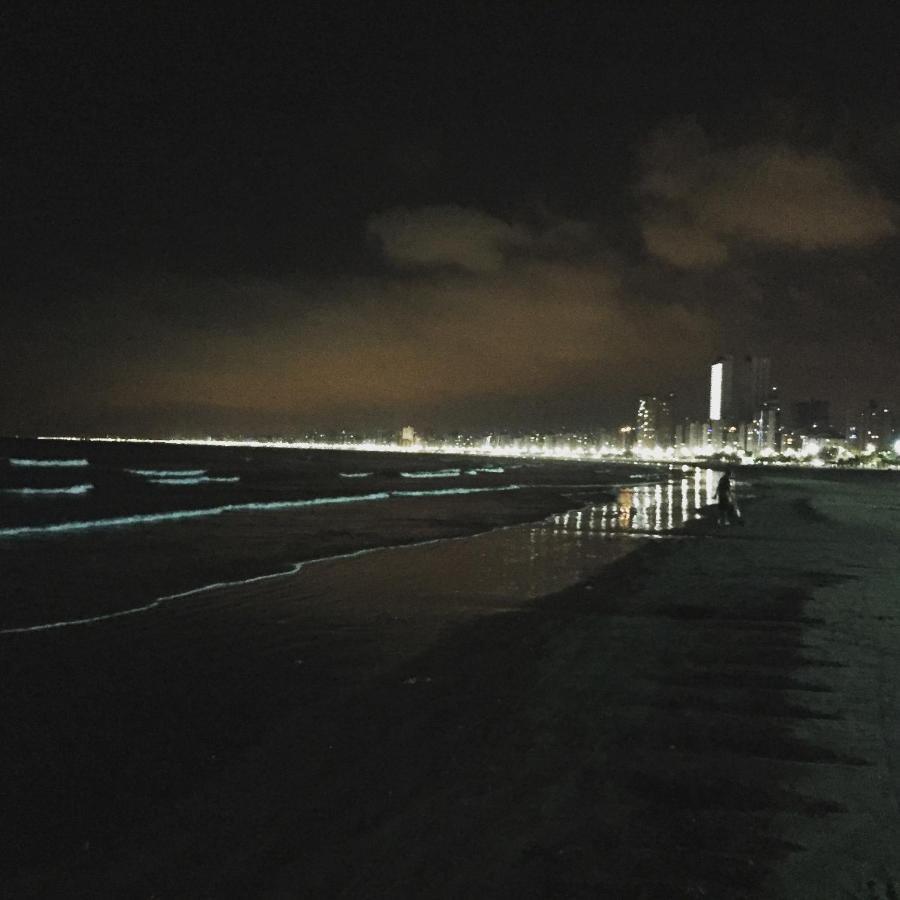 Grande Gorja Premium - 200m Da Praia, Garagem, Wi-fi, Ar Condicionado, Office E Varanda * Praia Grande (Santos)